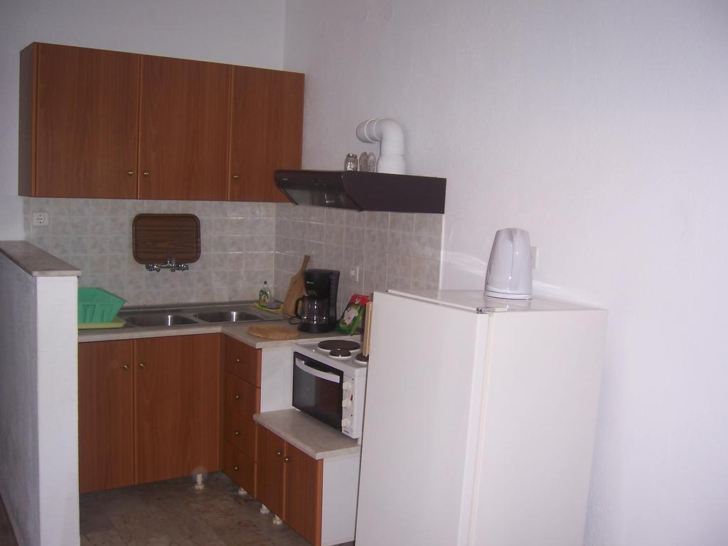 Milina Apartments Exterior photo