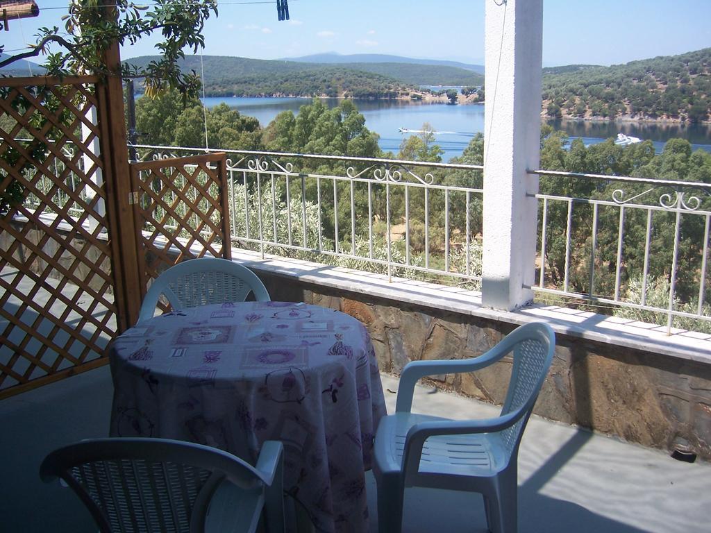 Milina Apartments Exterior photo
