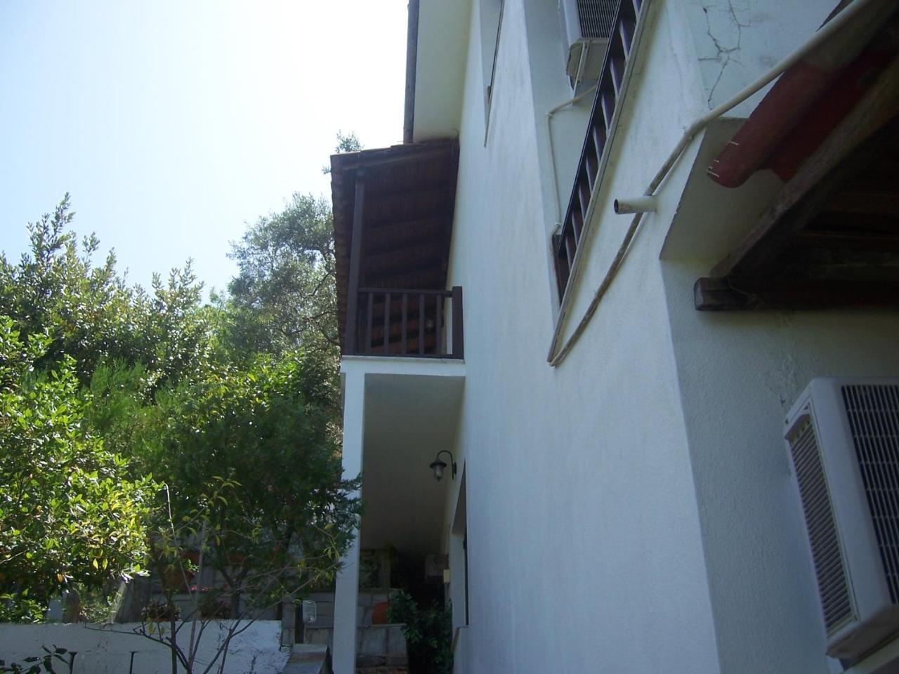 Milina Apartments Exterior photo